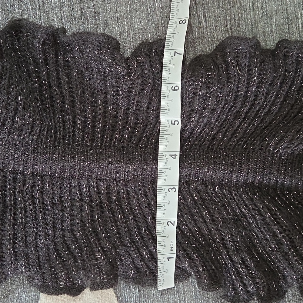 Black Ruffled Knit Scarf - Picture 7 of 7